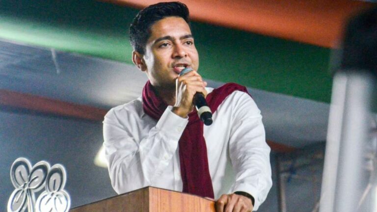 হিঙ্গলগঞ্জে সভা থেকে রেখা পাত্রকে নিশানা অভিষেক বন্দ্যোপাধ্যায়ের, সন্দেশখালি ইস্যুতে তীব্র আক্রমণ